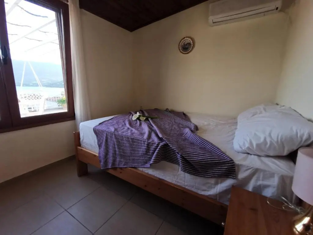 Twin terrace apartment 1