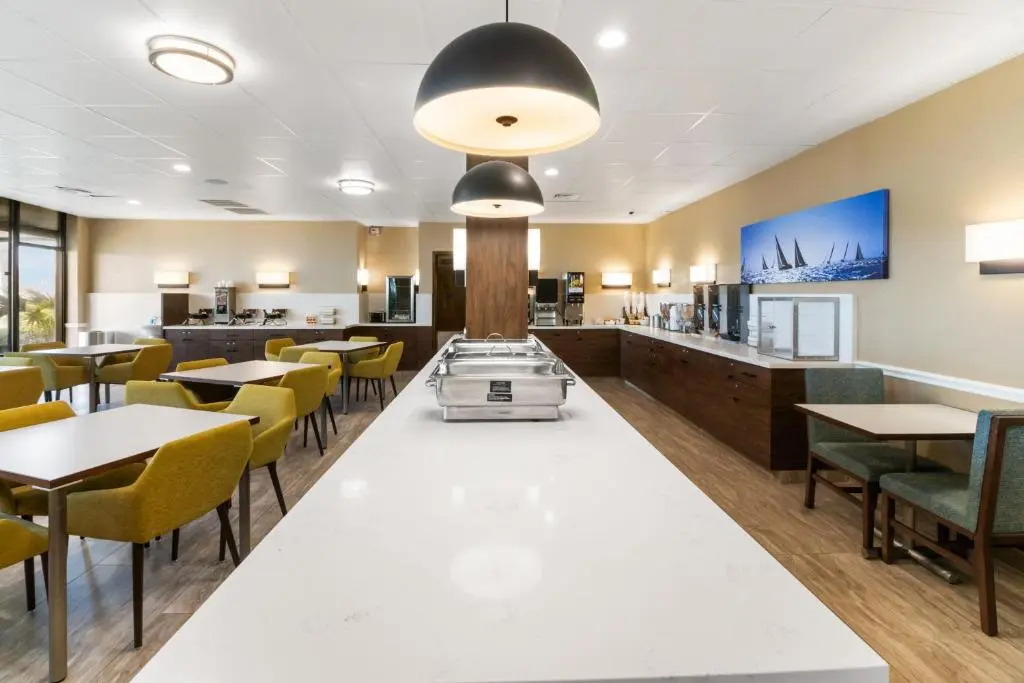 Beachfront Palms Resort Galveston, an Ascend Collection Hotel