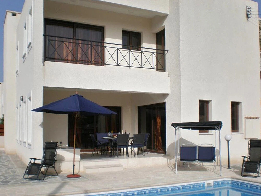 Modern Luxury Villa in Peyia, Near Coral bay Beach, w/ Private Pool an