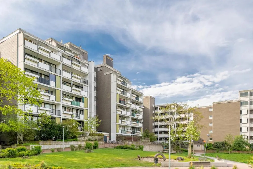 ID 4306 | Private Apartment