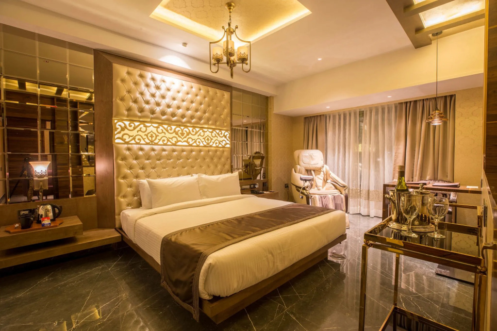 Hotel Peninsula Redpine