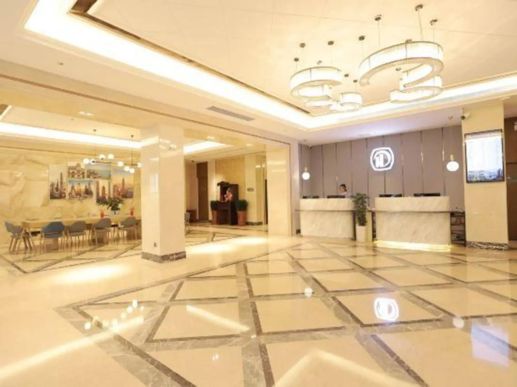 Huandu Around Capital Hotel