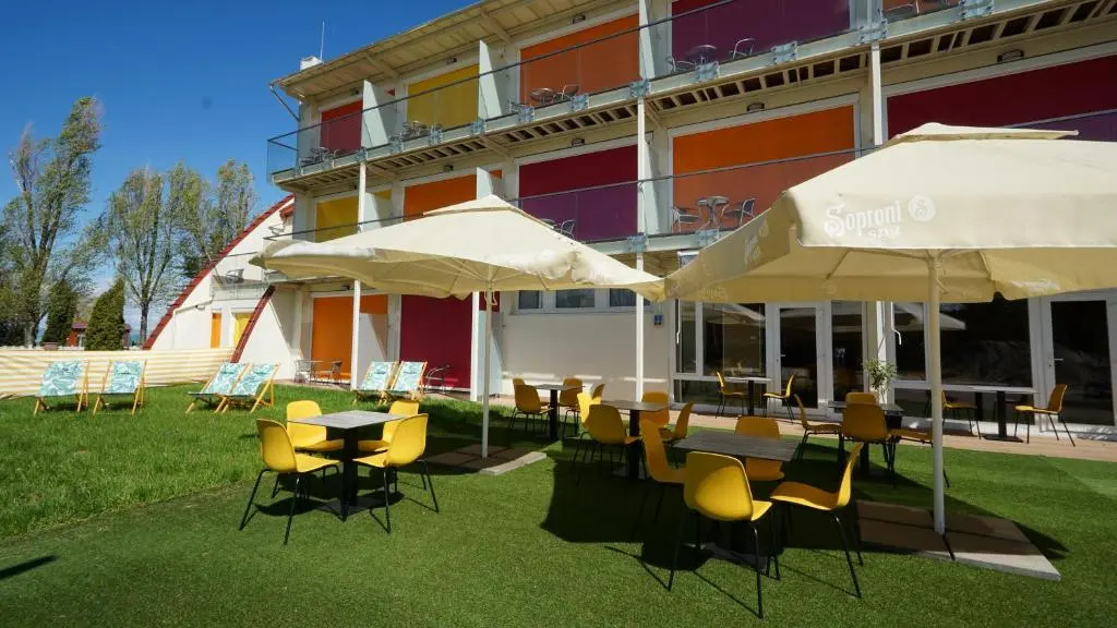 Colors Holiday Hotel
