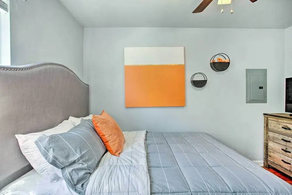 Walkable OSU Apartment - 6 Blocks to Stadium!