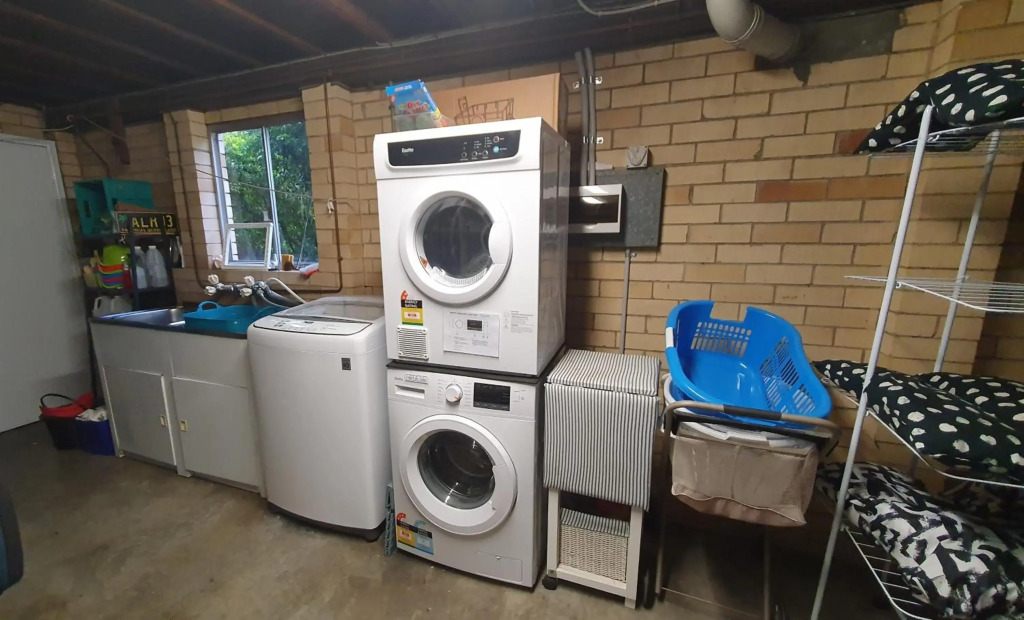 Amazing City Location-Private Room in a Share House-2 Rooms available