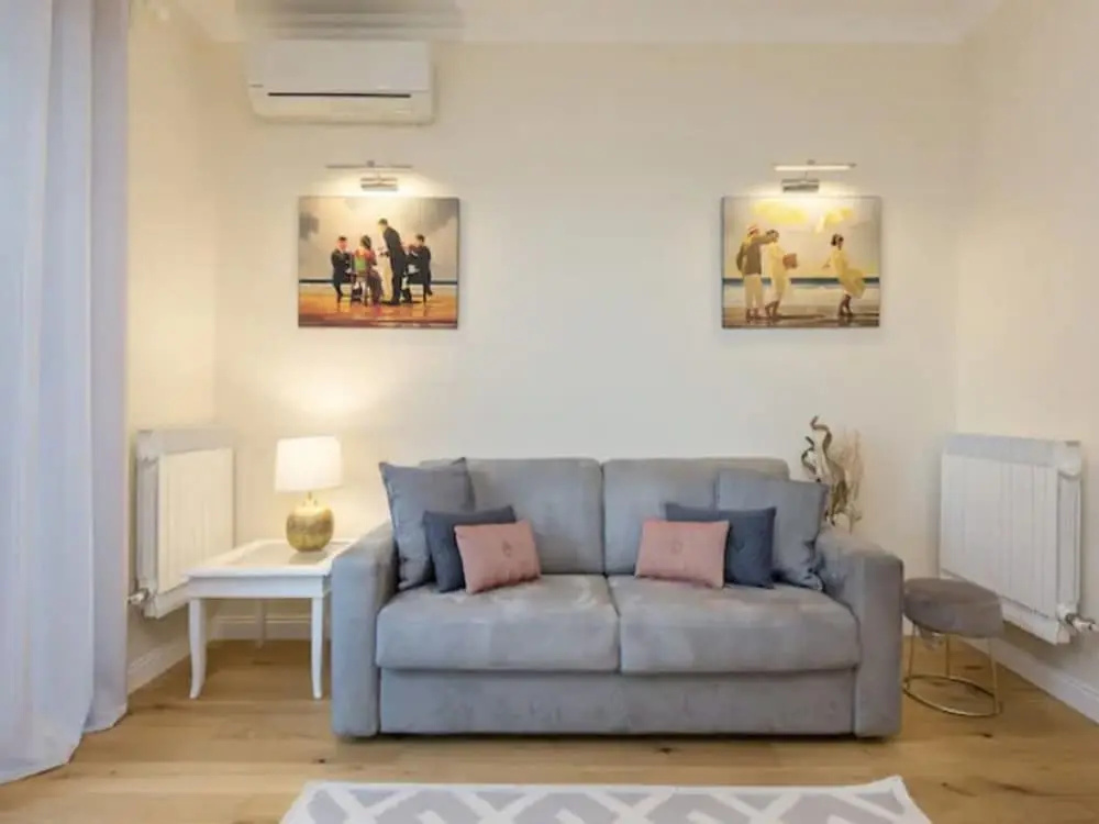 Apartment Near Historic Center and Lake Promenade