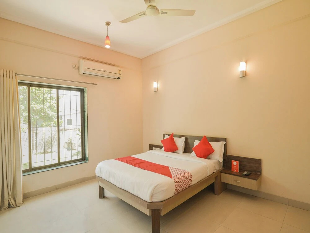 OYO 12204 Hotel Sai Sagar