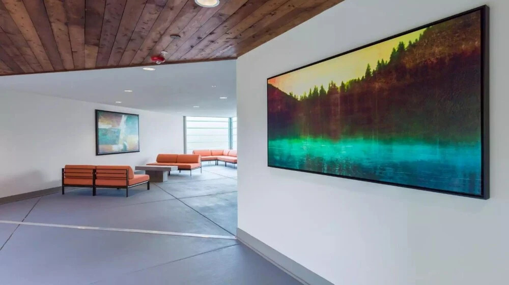 Global Luxury Suites in Emeryville