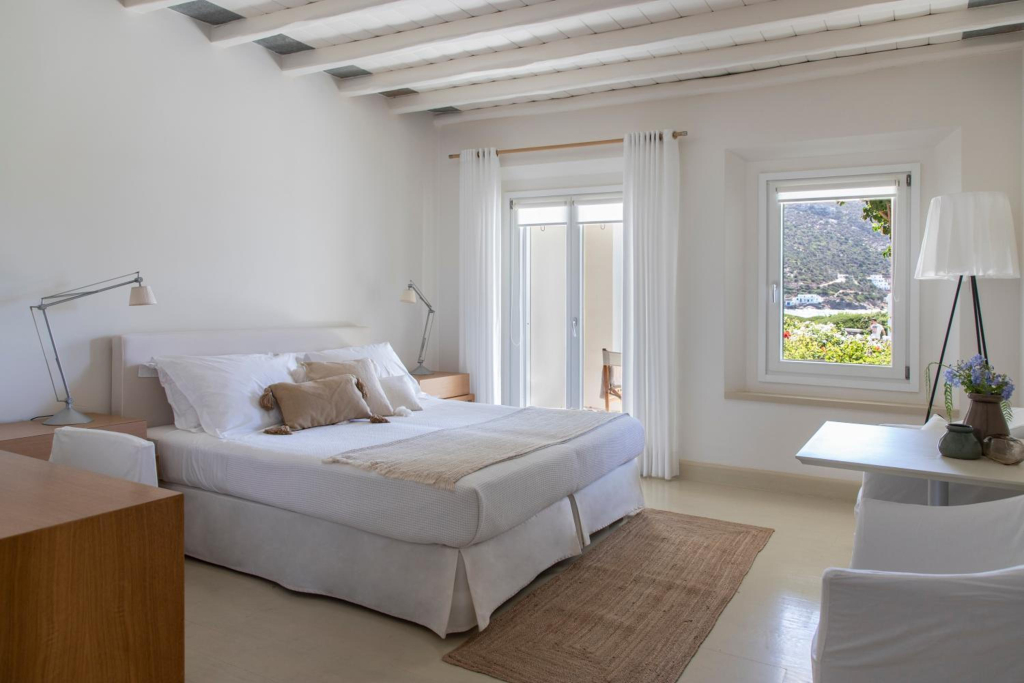 Elies Resorts