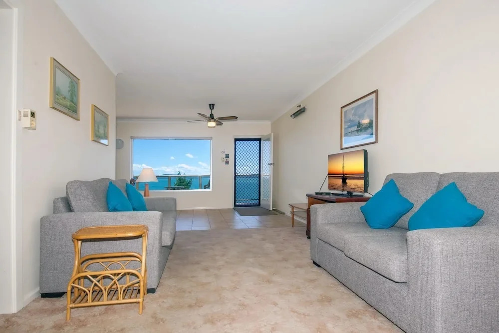 Quarterdeck, Unit 3/12 Magnus Street