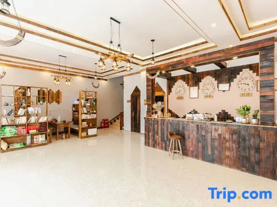 Xiyi Hailuogou townlet Xiaozhu Homestay