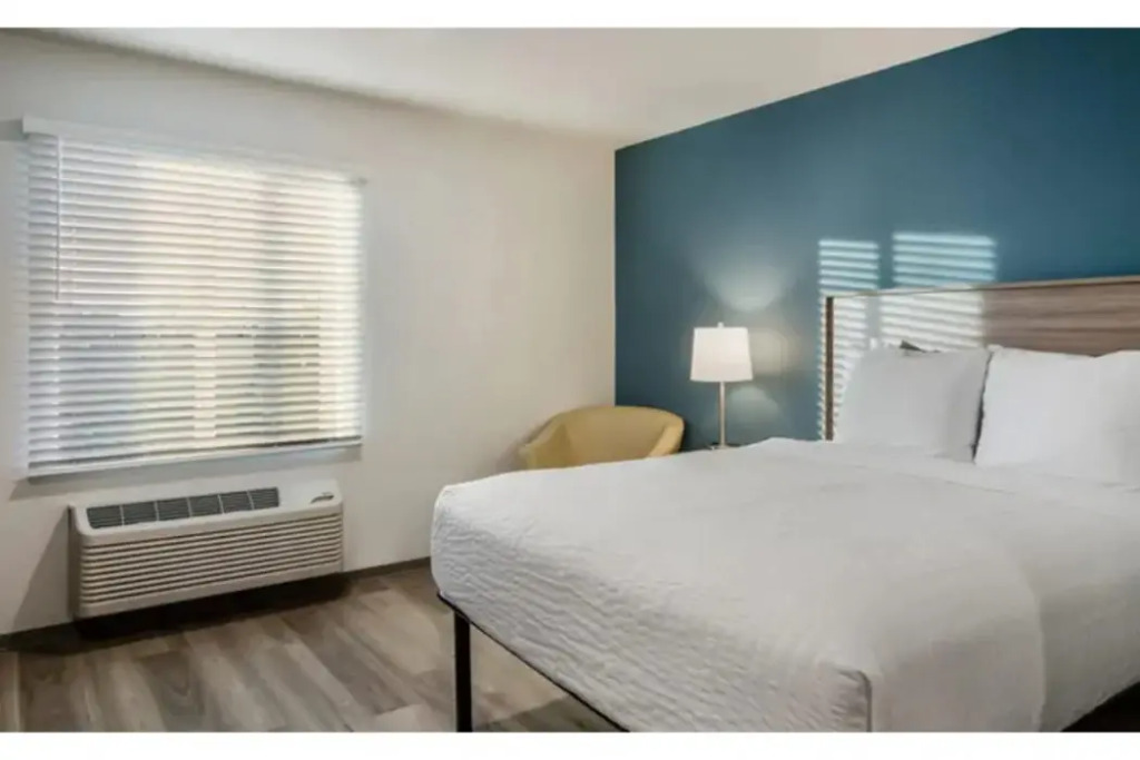WoodSpring Suites Tacoma - Lakewood