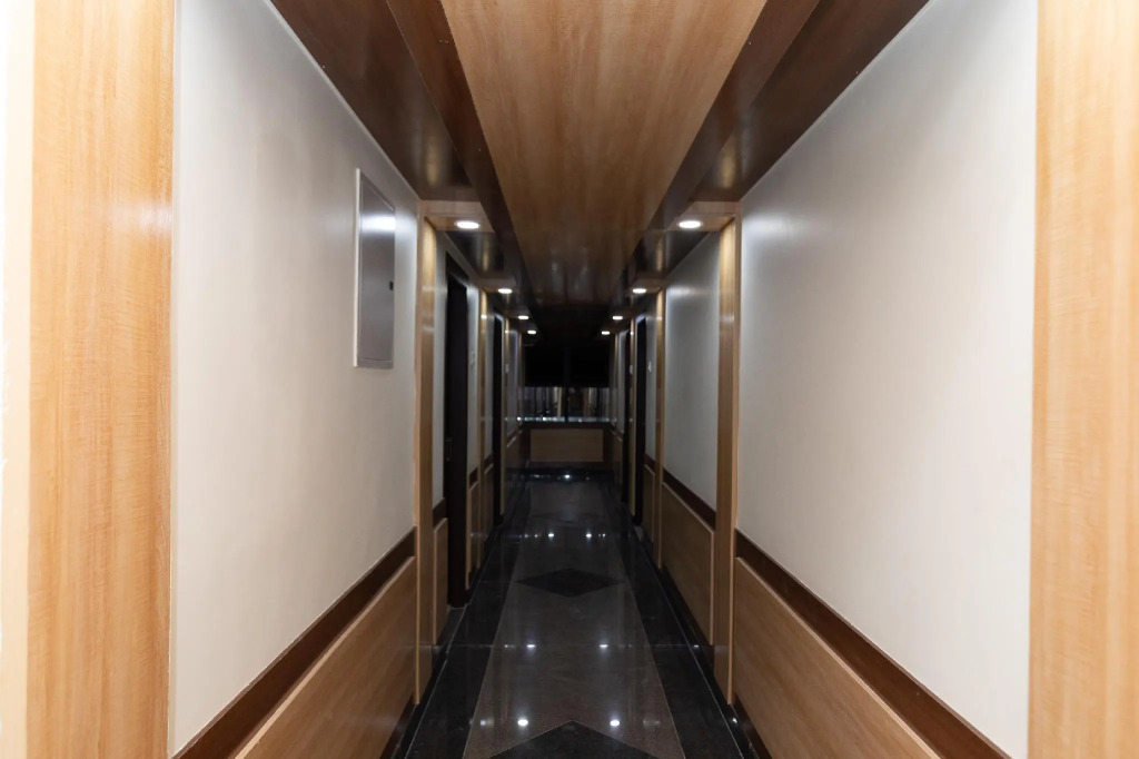 Capital O 16775 Subaithal Residency