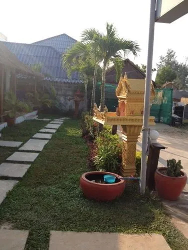 White Beach Bungalows