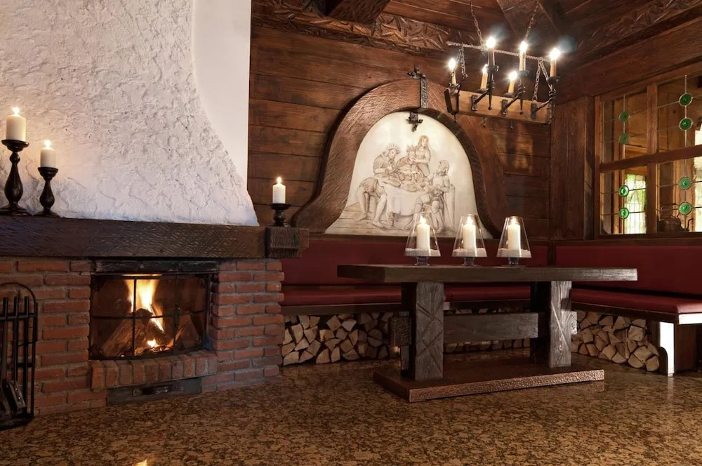 Hotel Zur Burg