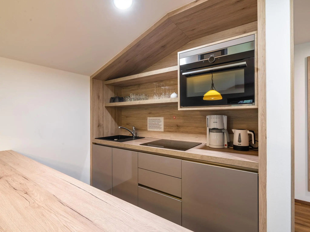 Lovely Apartment With Sauna, Ski Storage, Pool, Terrace