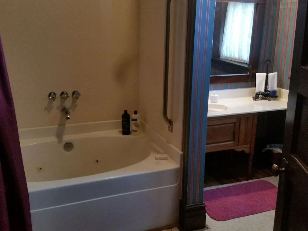Spahn House Bed and Breakfast