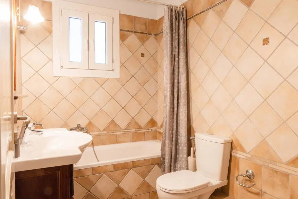 Villa Dimitris - just 600 meters away from the beach!!! by MediterraneanVillas