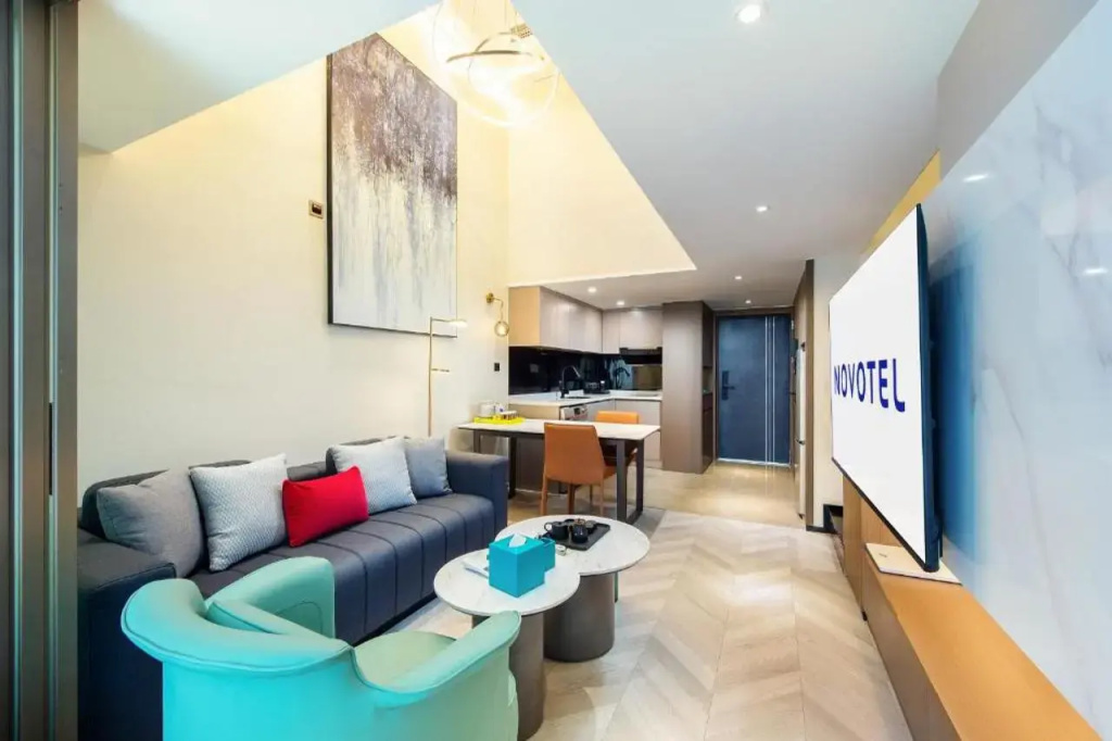 Novotel Living Yunnan Dianchi Times
