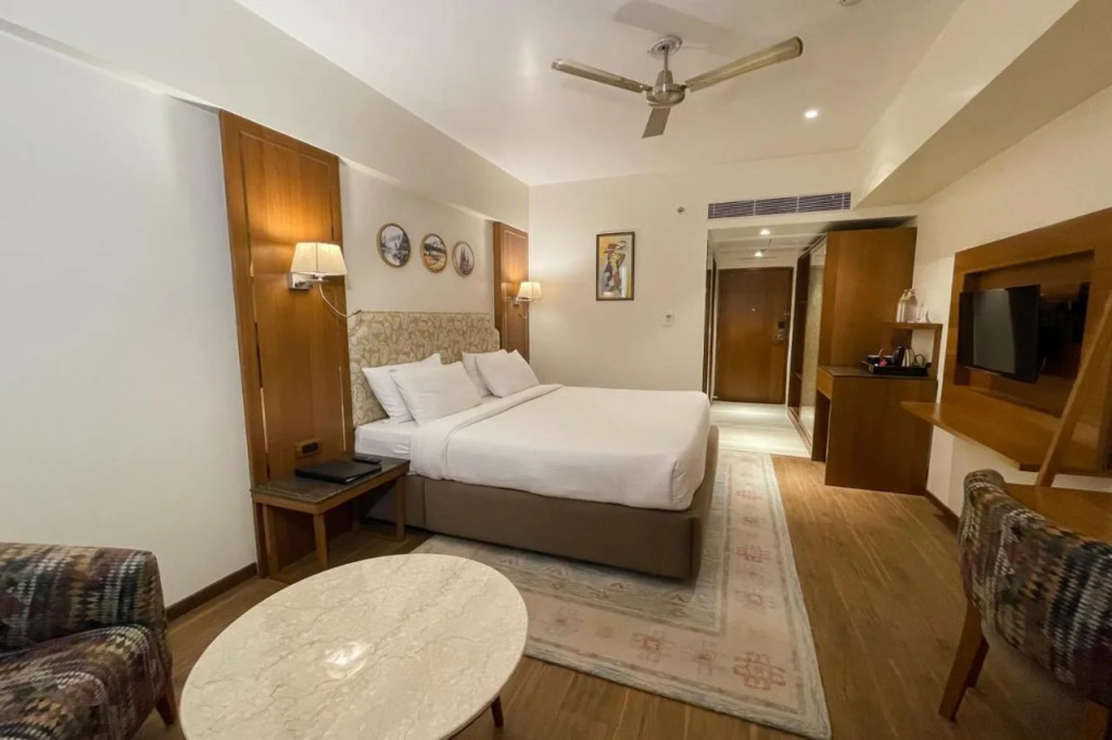 OYO 10192 Hotel Vista Residency