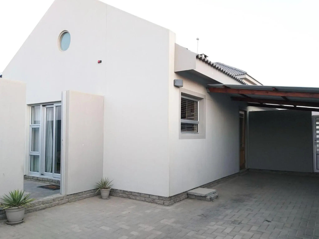 Acacia Four Seven Self-Catering