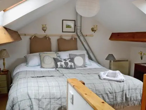 Honeysuckle Cottage
