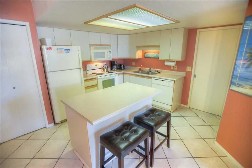 Maui Banyan P302 - Two Bedroom Condo
