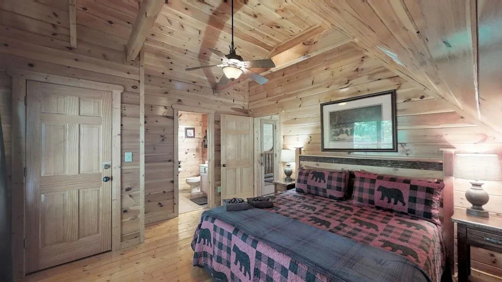 Laurel Valley Way Cabin 1849 - 2 Br cabin by RedAwning