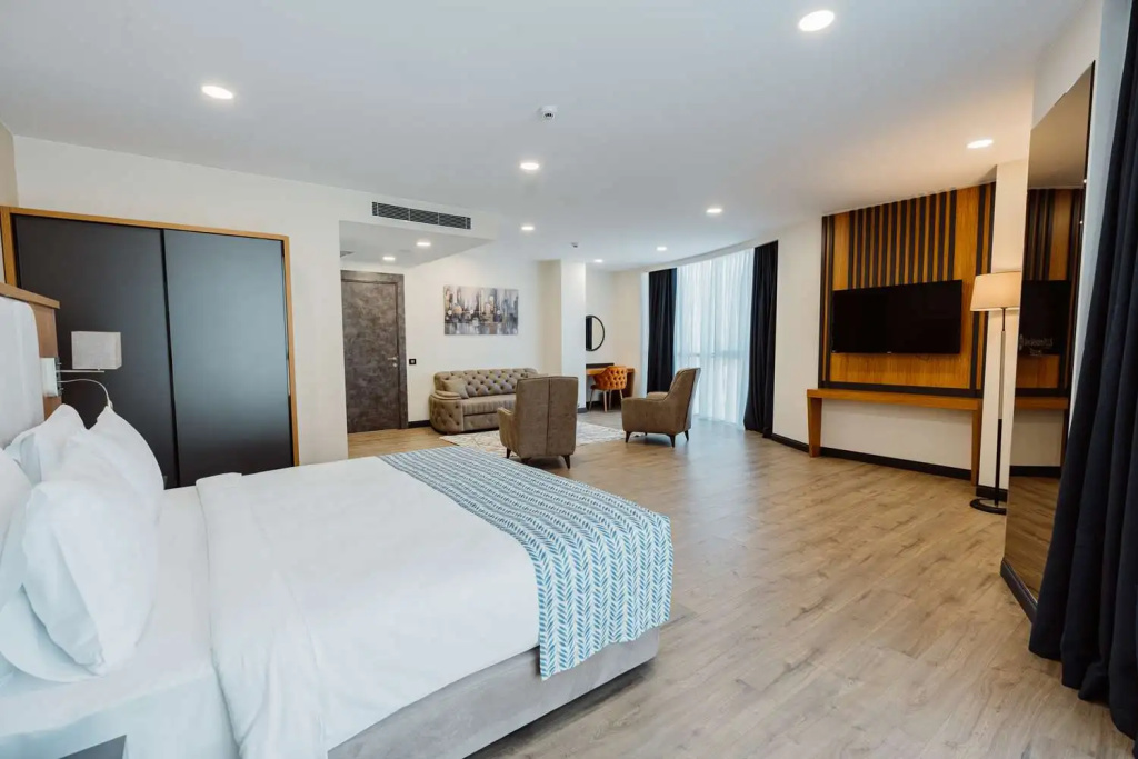 Отель Best Western Plus «Батуми»
