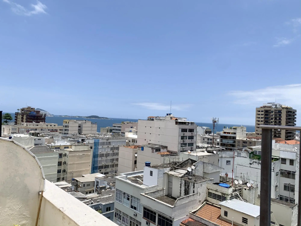 Pineapples F1106 Copacabana Penthouse and Pool