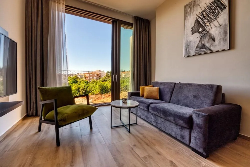 Dedaj Resort - Villa Delux with Sea View Pool