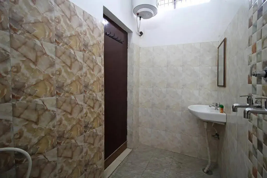 OYO Homes Rohilkhand Dental College