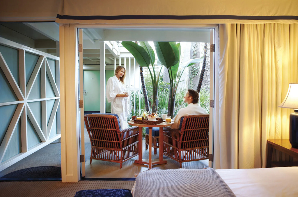 Pavilion Hotel