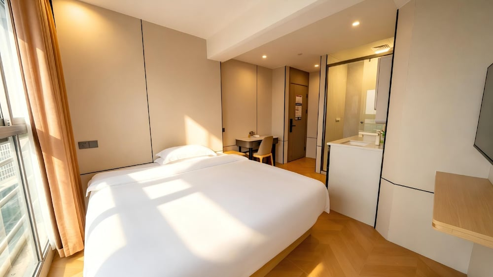 Paxin High-Altitude City View Apartment
