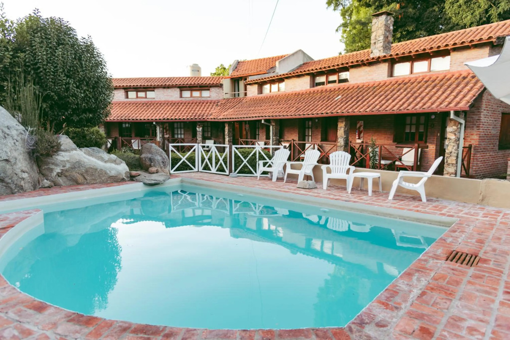 Curahue Apart Hotel