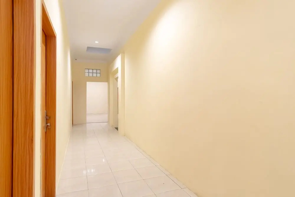 Oyo 1505 Studio 10 Home Stay