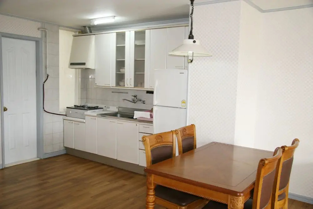 Gold Family Condo & Pet Resort