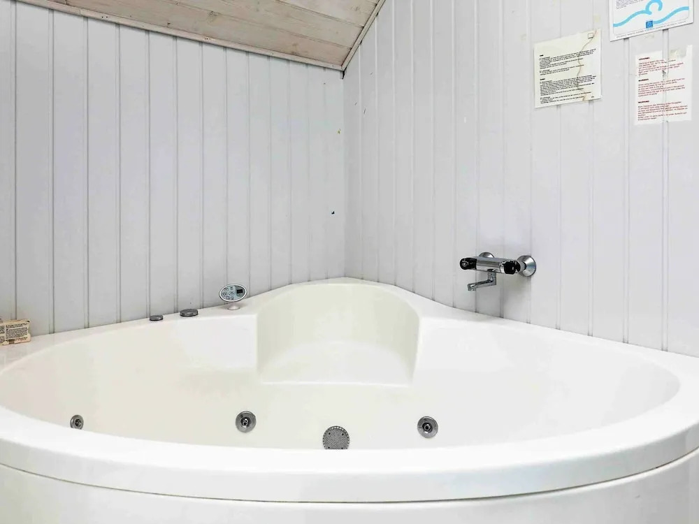 Sprawling Holiday Home With Swimming Pool in Ringkøbing