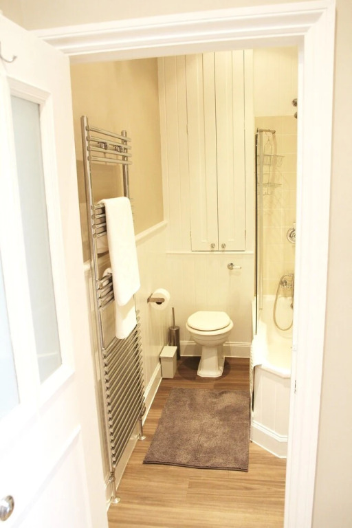 Modern and Stylish 2 Bedroom Flat in Notting Hill