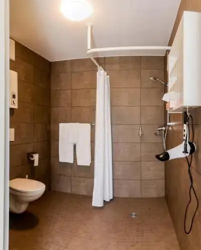Landhotel Lutz UG