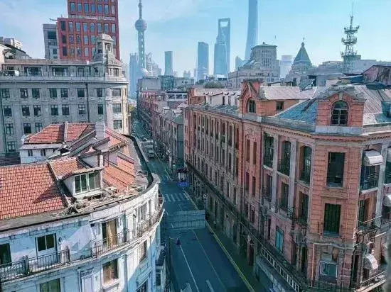 Weiting Hotel (Shanghai Bund Nanjing East Road Pedestrian Street)