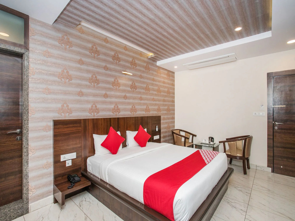 Capital O 15950 J K Residency