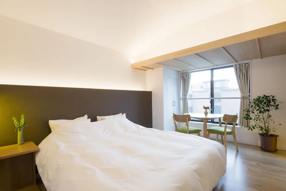 The Hotel Kiyomizu Imperial Palace West