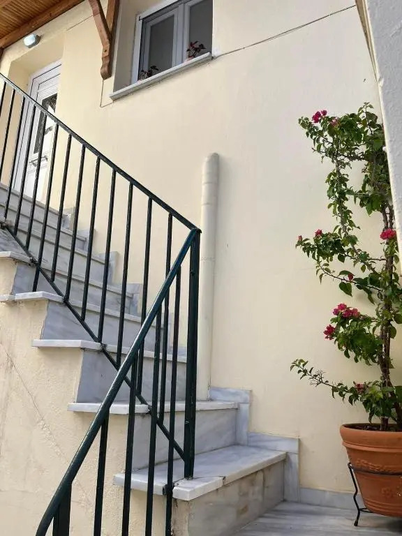Comfy apartment near the port and the center of Volos