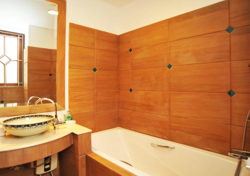 Thai Villa Melitta Bangrak Bohput, Beach, Pool, SeaViews, 6-enSuite, Full Villa, Luxury, AAA Location Koh Samui