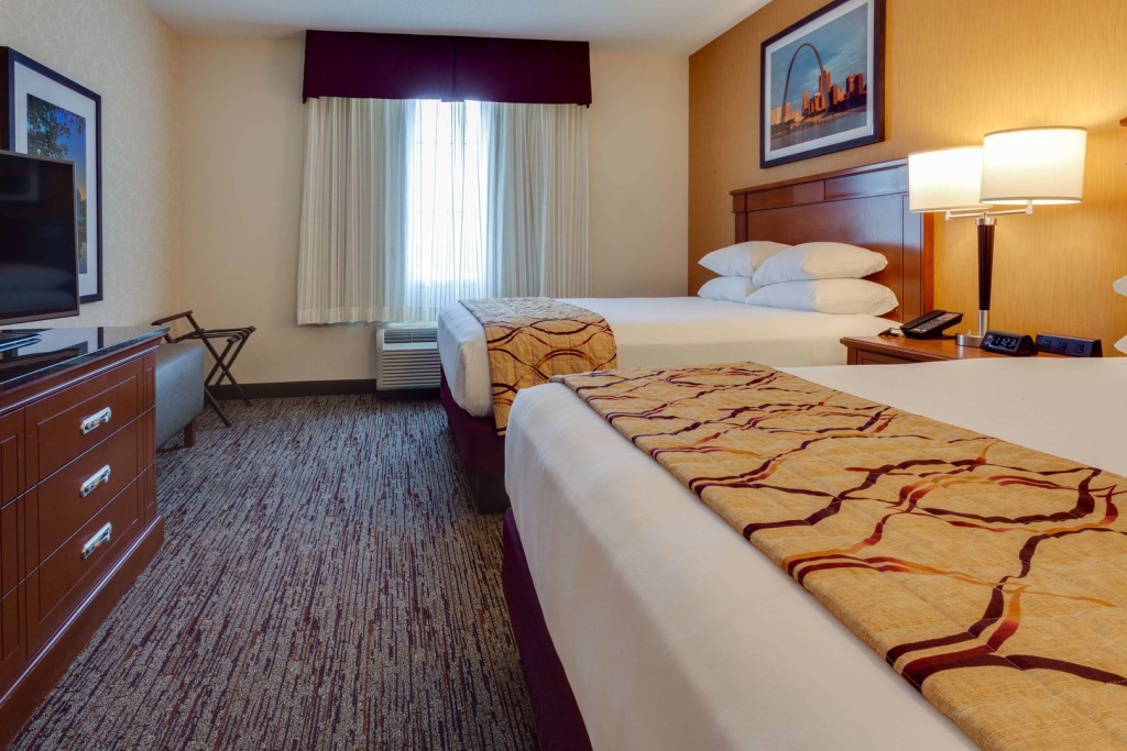 Drury Inn & Suites St. Louis Forest Park