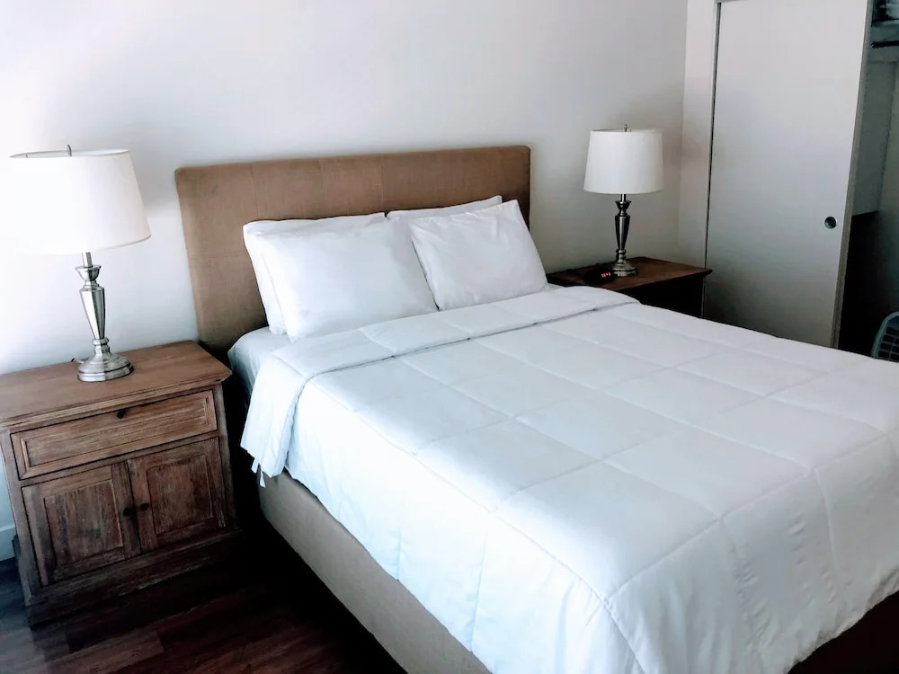 Resort Style Suites in Downtown LA