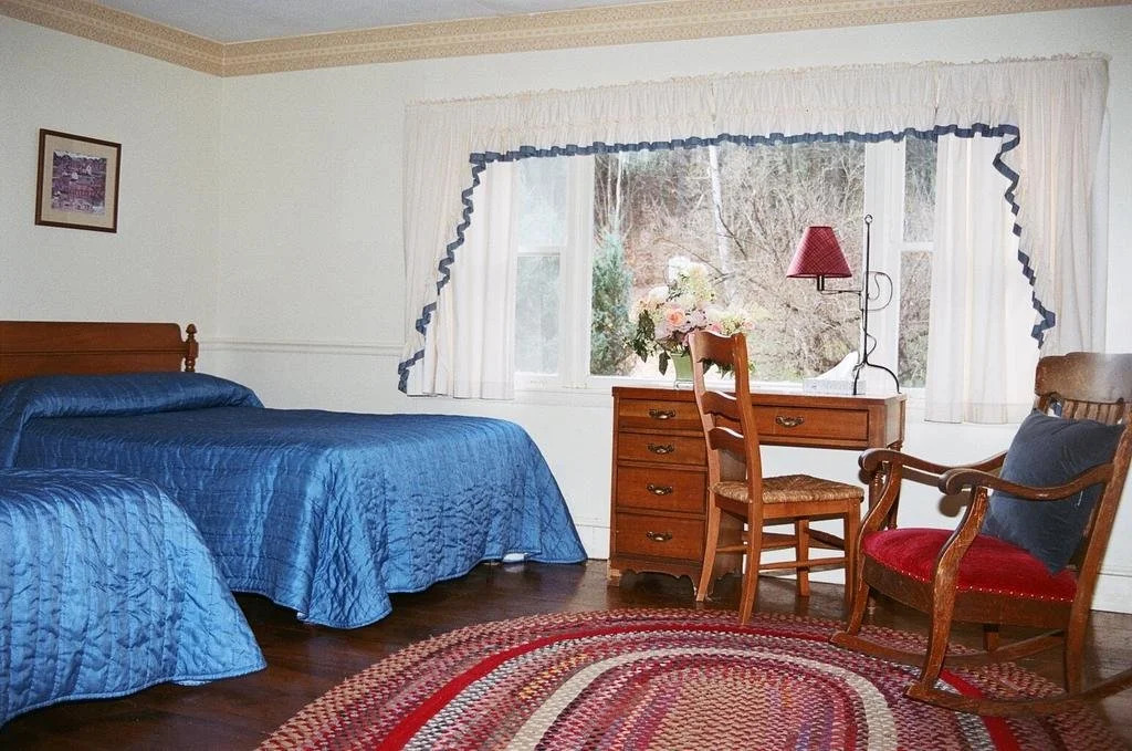Winter Clove Inn & Resort