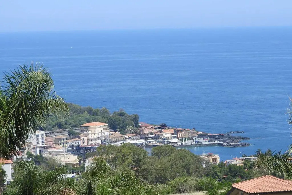 Mansarda sul mare dei Ciclopi