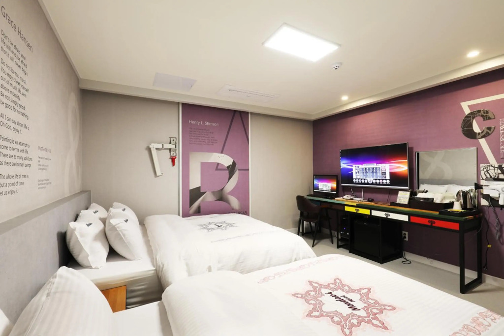 Hotel Mondavi